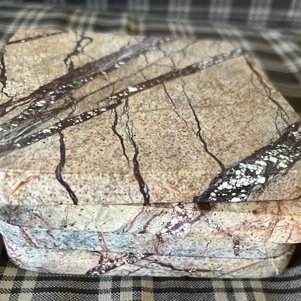 Marble Coaster Set with Natural Patterns set of 4